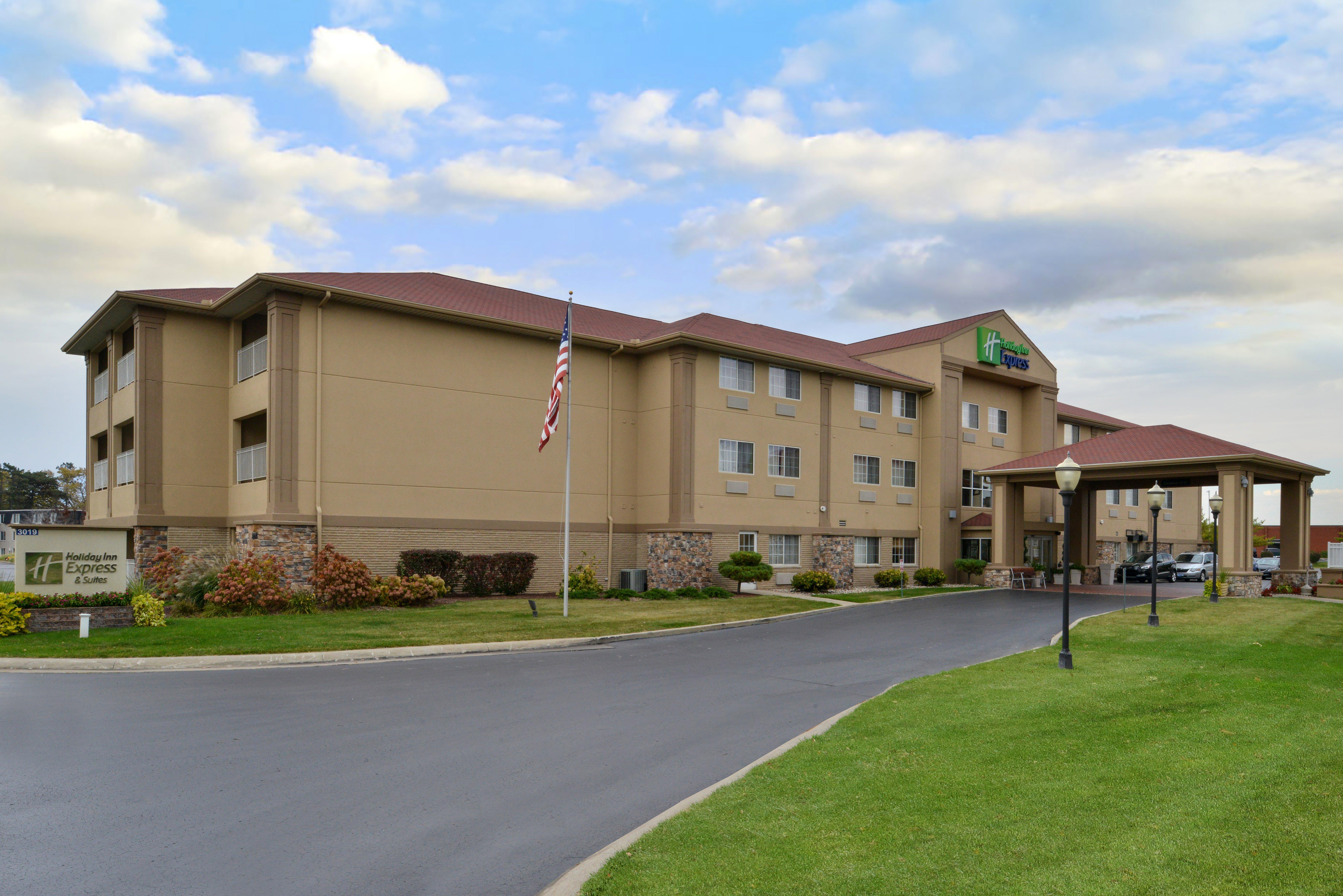 Holiday Inn Express Hotel & Suites-Saint Joseph By Ihg Exterior foto